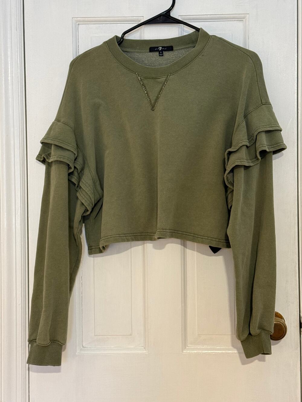 7 For All Mankind Ruffle Crop Sweatshirt Olive Green Size Small Excellent